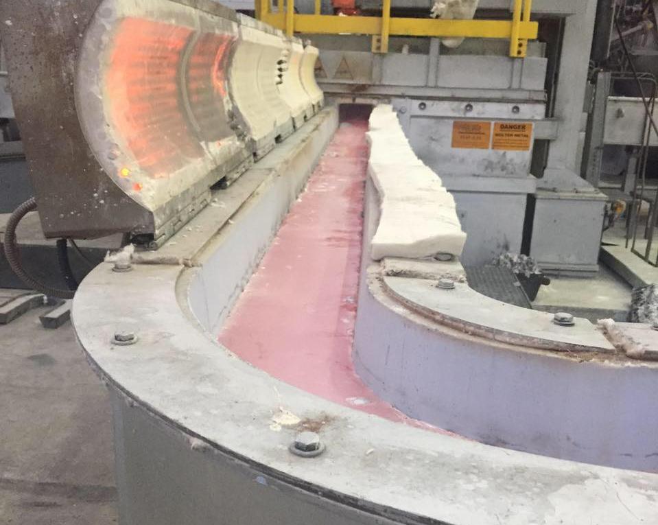 Molten Aluminum Launder Conveying System